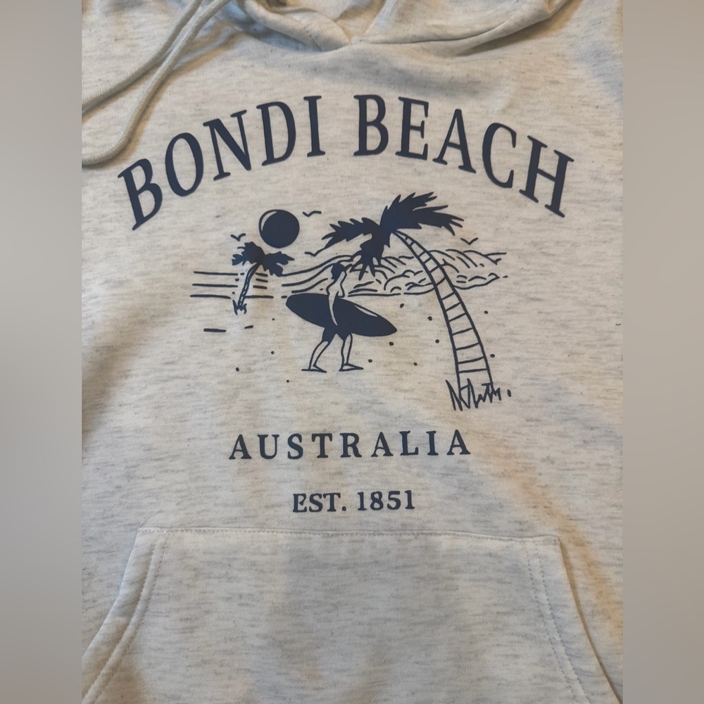 NWOT. Bondi Beach Hoodie. Oversized comfy fit. Women’s medium. Never worn